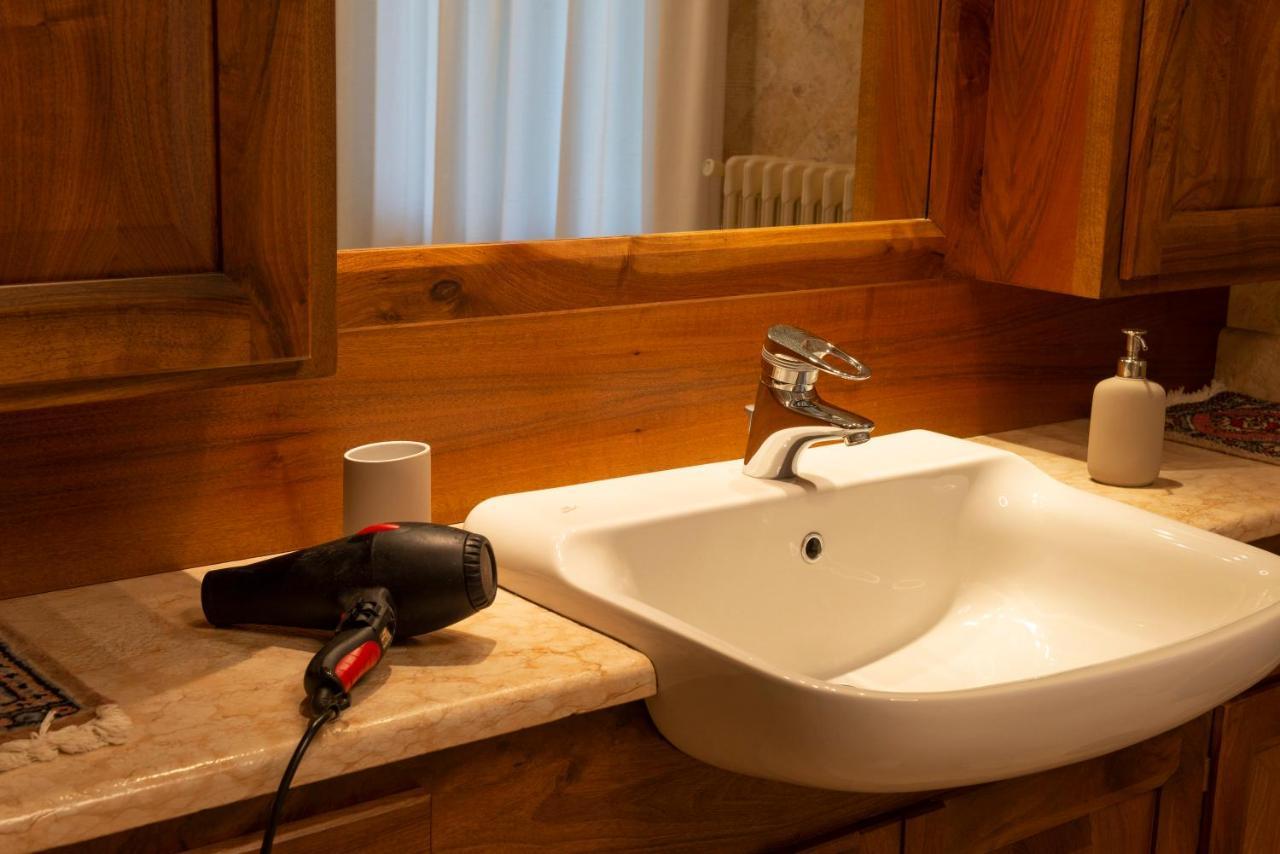 Villa Mara - Aosta - 200 Mq - Wifi - Jacuzzi - Parcheggio - Giardino Екстер'єр фото