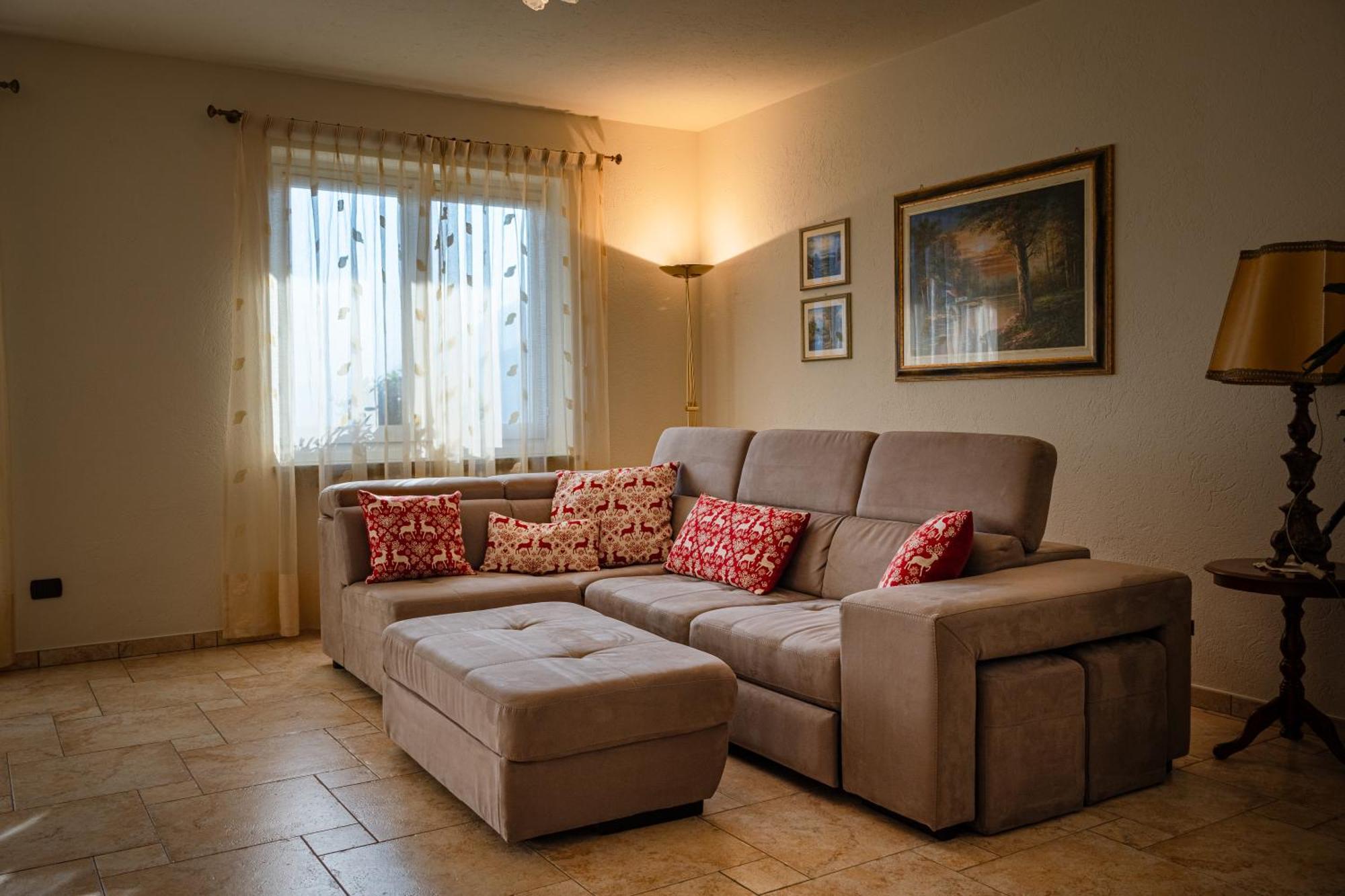 Villa Mara - Aosta - 200 Mq - Wifi - Jacuzzi - Parcheggio - Giardino Екстер'єр фото